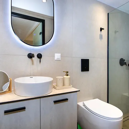 Апартаменти Bow 2nd Floor Luxury -heart Of Chania Old Town